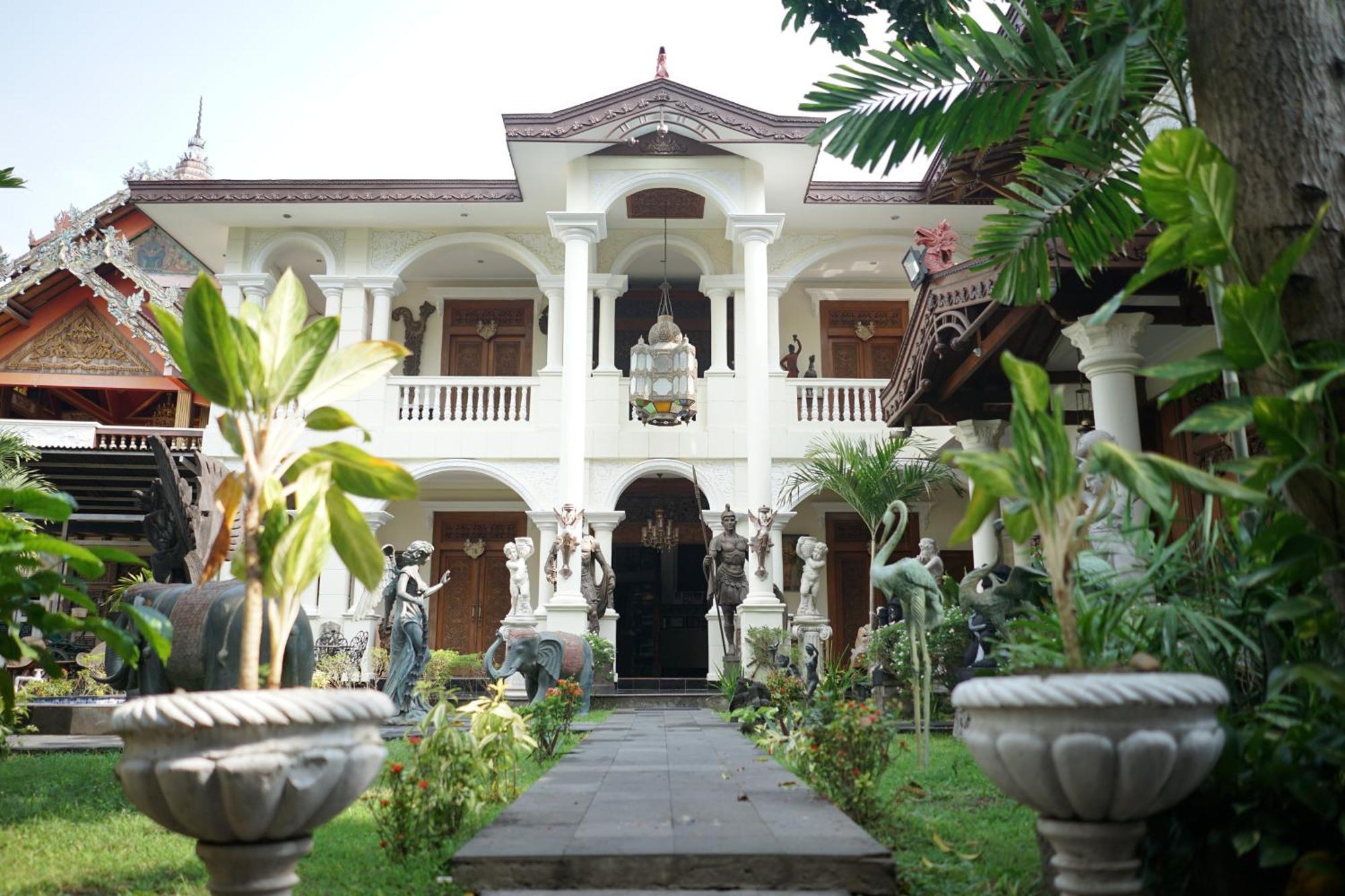 Rumah Pesik Art & Heritage Hotel Gondowulung Экстерьер фото