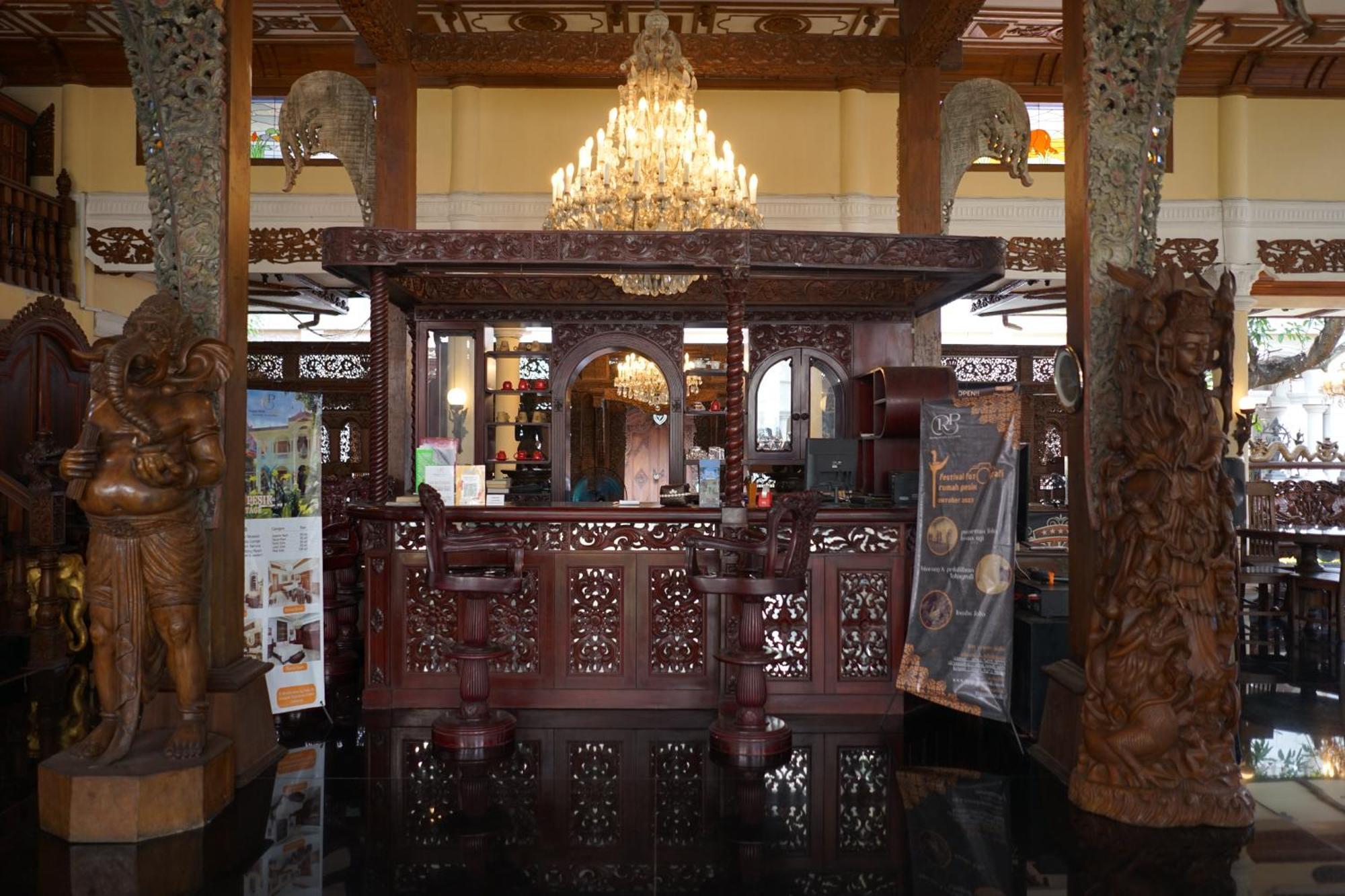 Rumah Pesik Art & Heritage Hotel Gondowulung Экстерьер фото