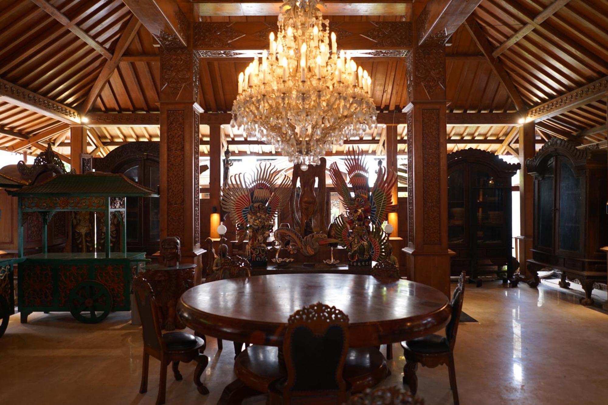 Rumah Pesik Art & Heritage Hotel Gondowulung Экстерьер фото