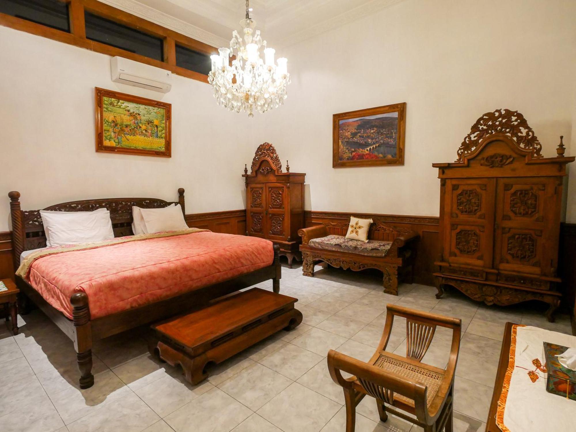 Rumah Pesik Art & Heritage Hotel Gondowulung Экстерьер фото
